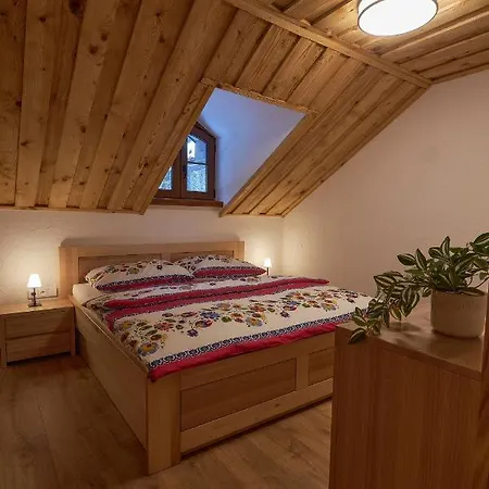 Koliba Pod Vlkolincom